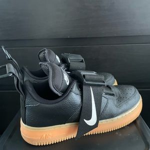 Nike Air Force 1 Utility Black Gum US Mens Size 7.5